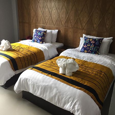 Hobby Hotel Uttaradit Exterior foto